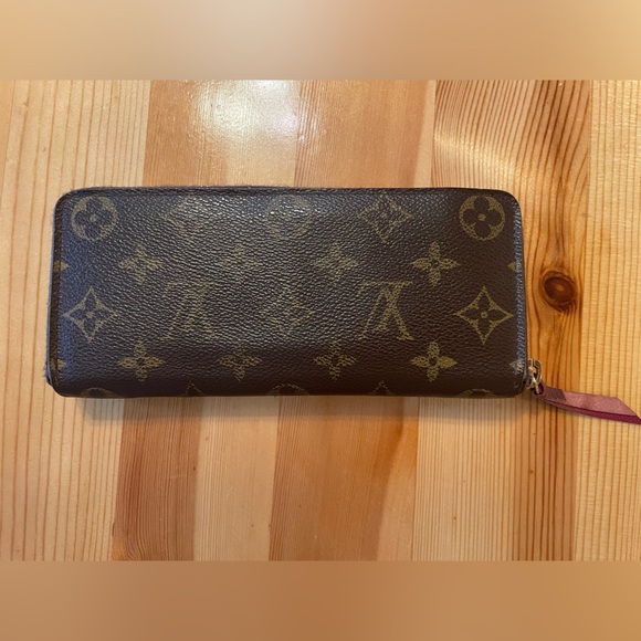 ๐บ Louis Vuitton Monogram Clemence Zippy Long Wallet Fuchsia Pink Interior - Picture 3 of 14
